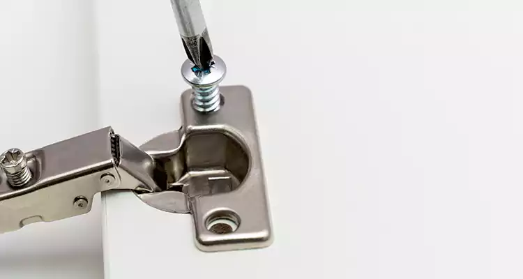 Screen Door Hinge Repair in Sunnyvale, CA