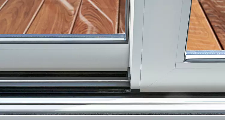 Patio Doors Leaking Water Issue Repair Services in Sunnyvale, CA