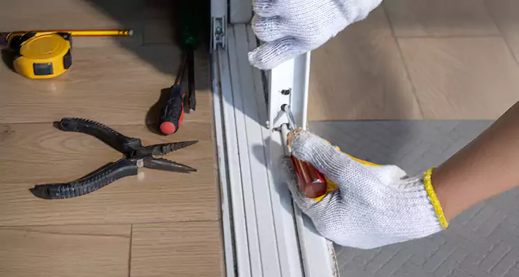 Closet Sliding Door Track Repair in Sunnyvale, CA