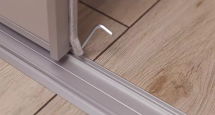 Squeaky Sliding Door Repair in Sunnyvale, CA