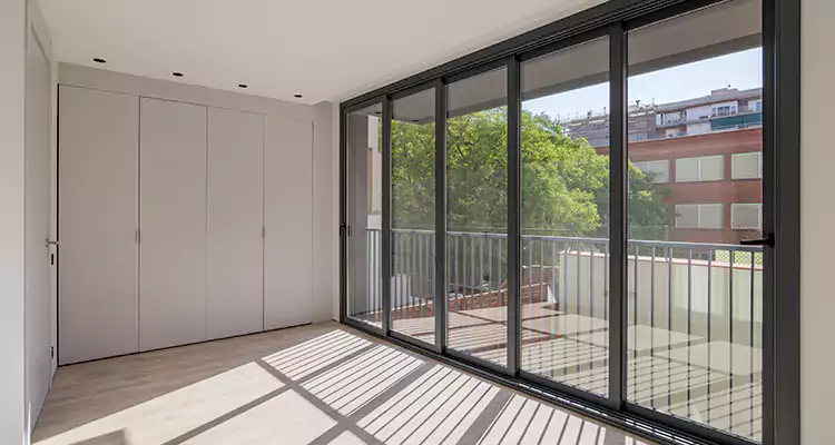 Fix Sliding Screen Door Track in Sunnyvale, CA